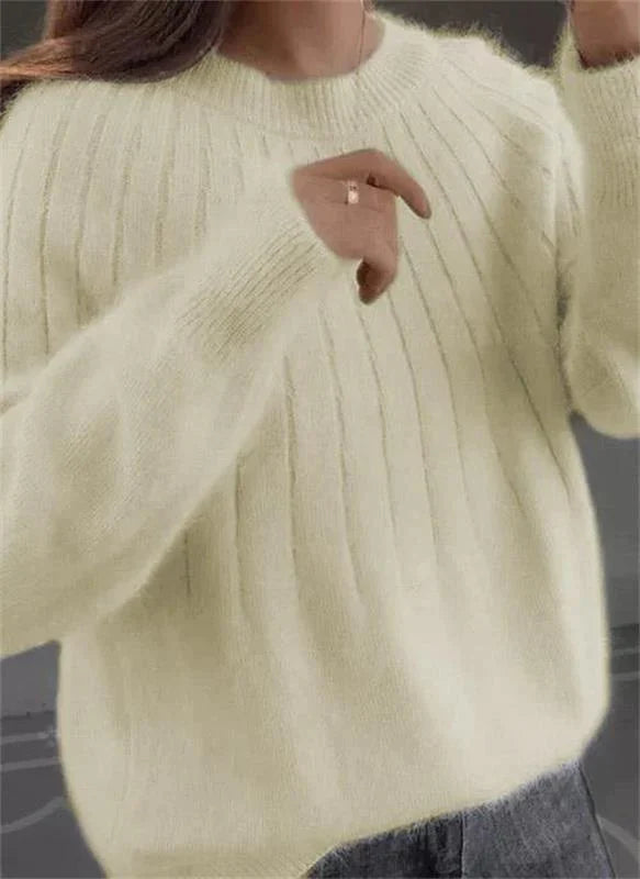 Damski sweter zimowy z okrągłym dekoltem i prążkowaną dzianiną