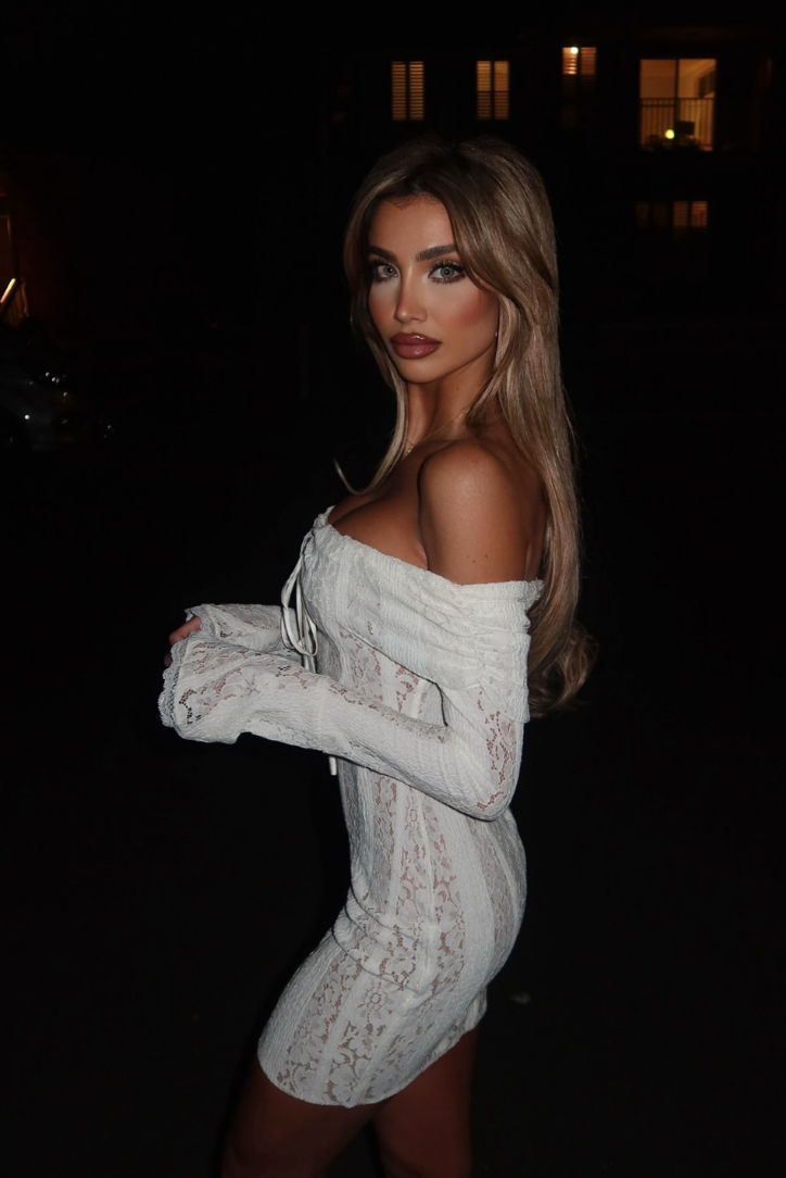 Wyjątkowa sukienka na wesele wieczorowa asymetryczna mini