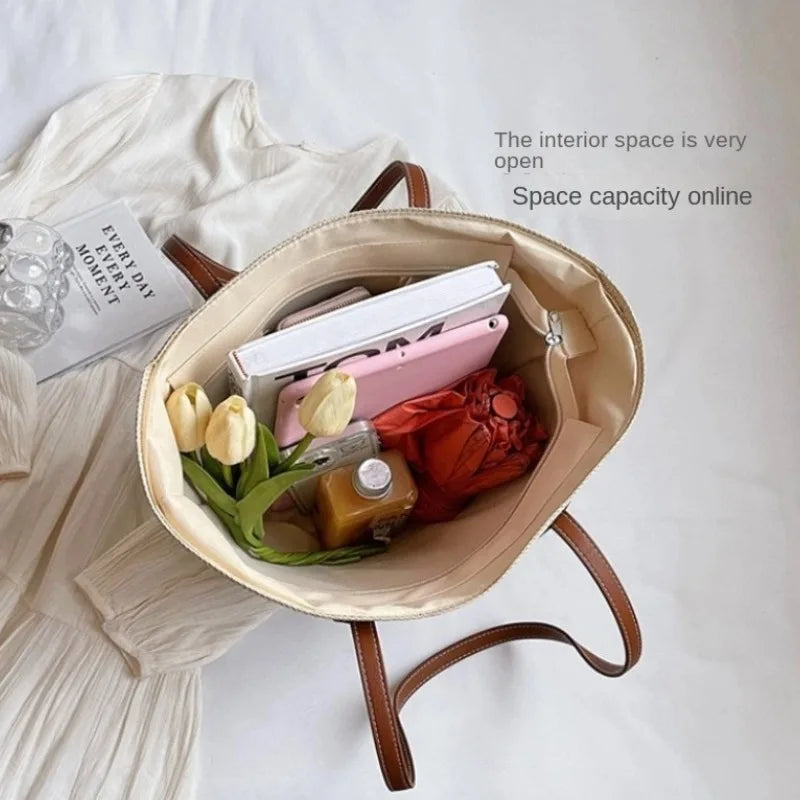 Plażowa pojemna pleciona torba na ramię na letnie przygody